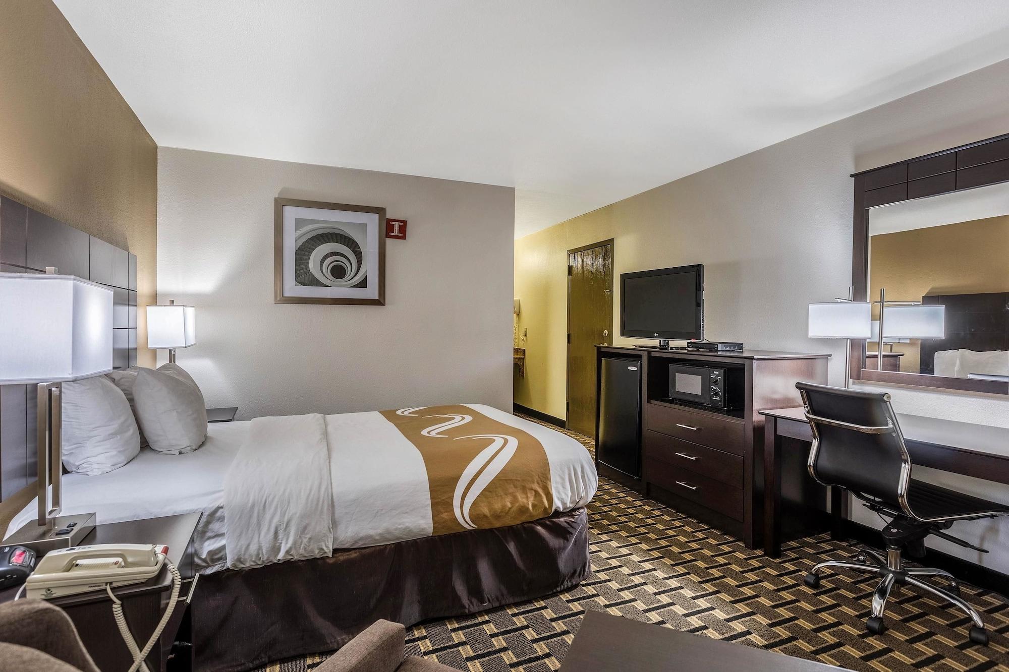 Quality Inn Tupelo Eksteriør billede