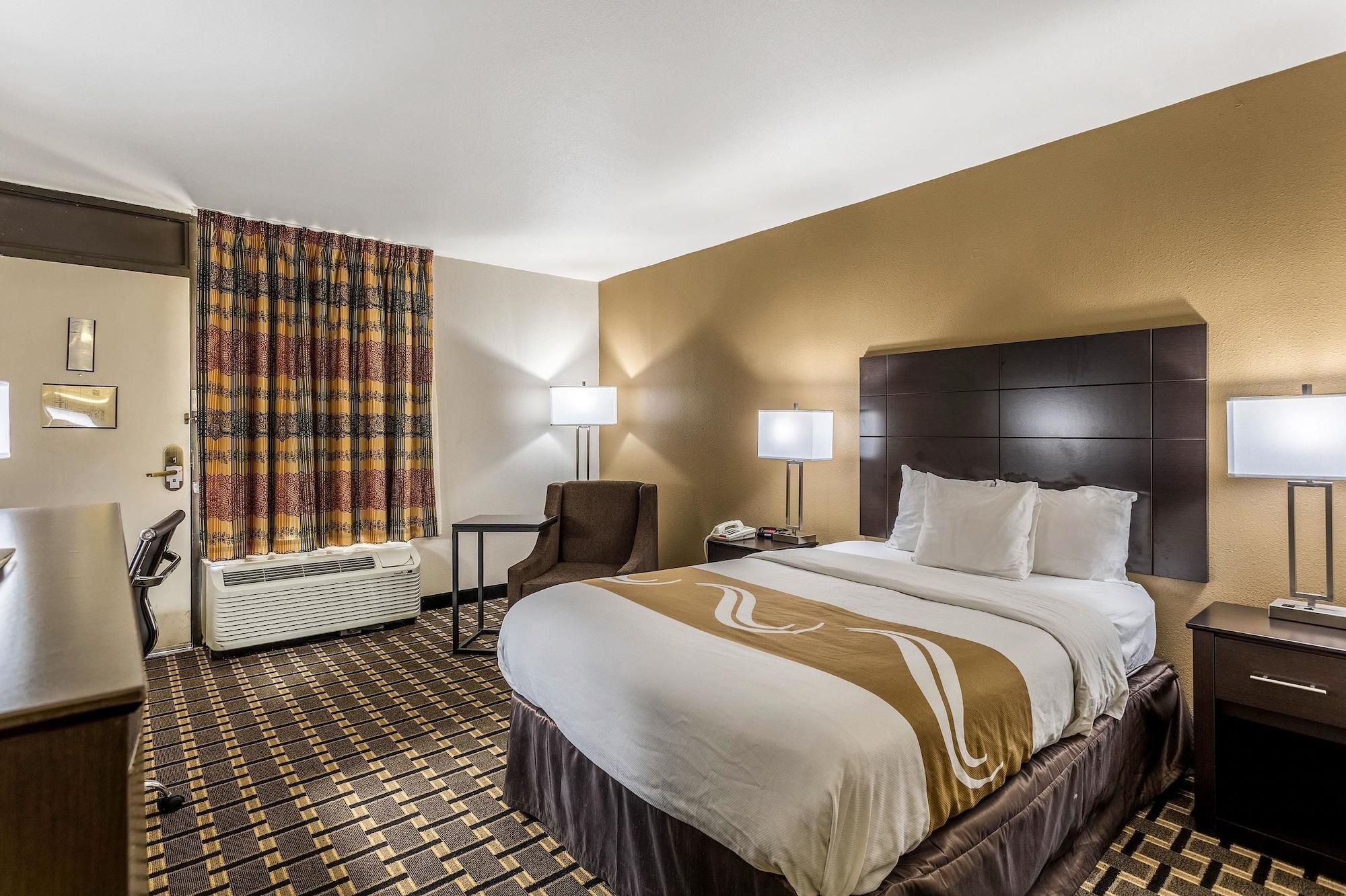 Quality Inn Tupelo Eksteriør billede