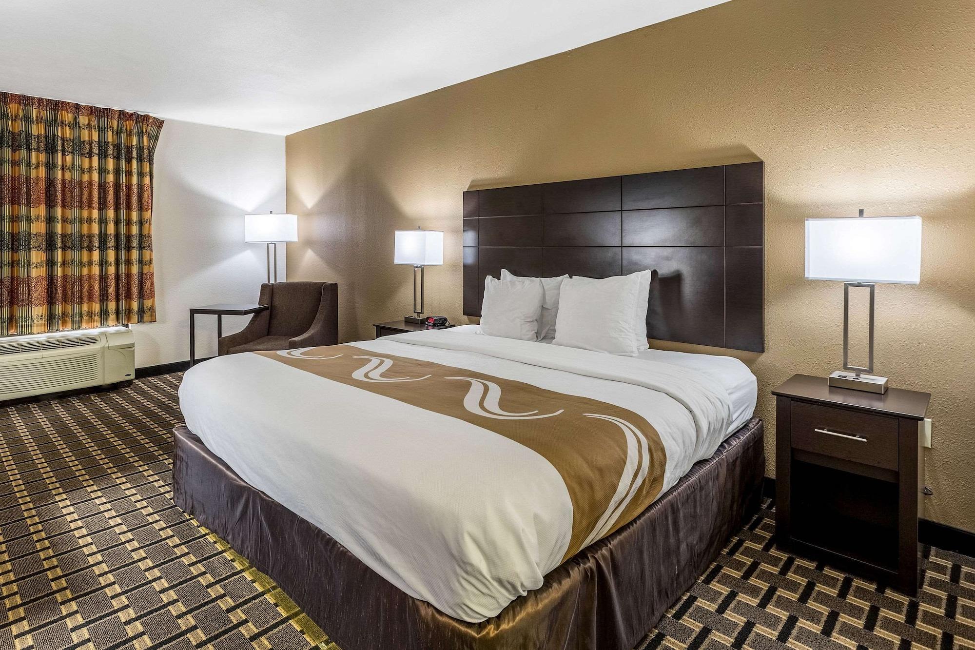 Quality Inn Tupelo Eksteriør billede